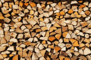 Brennholzstapel Frontalansicht